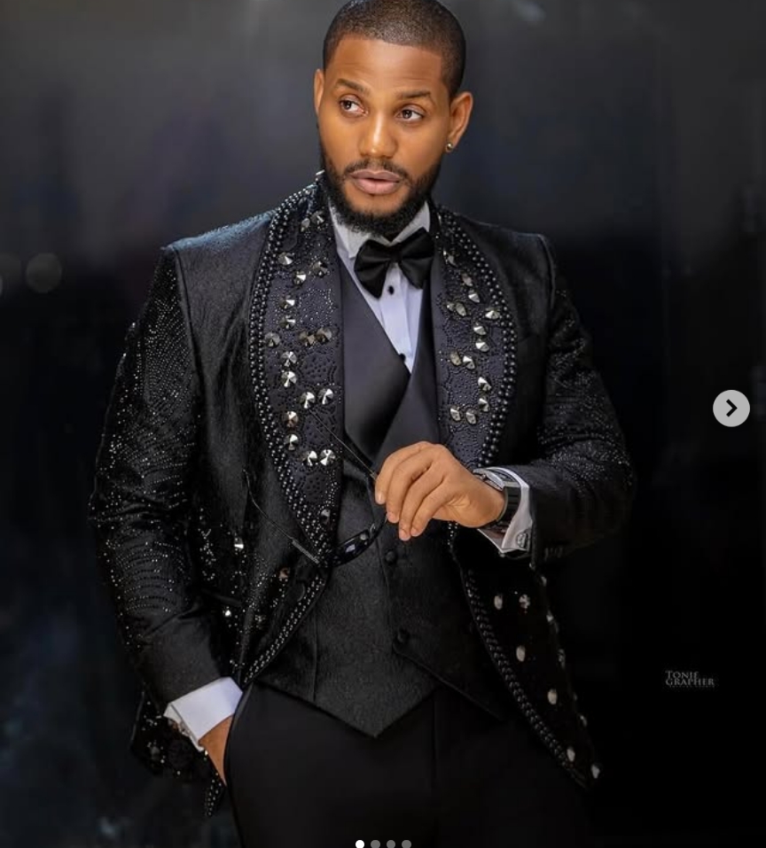 Glitter Crystal Black Men Suit - đánh giá và giá Men Formal Wear Red