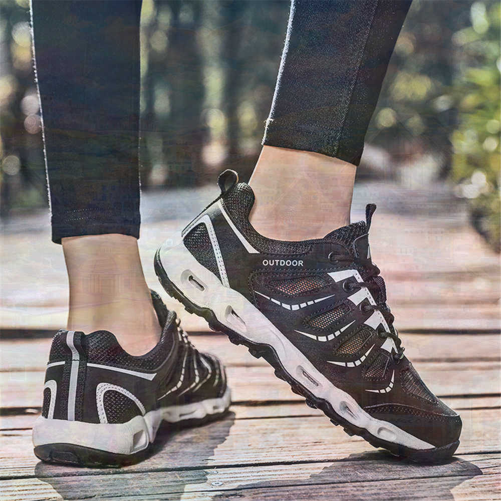 Sumer Round Tip Silver Sneaker - đánh giá và giá Men Formal Wear With Tie