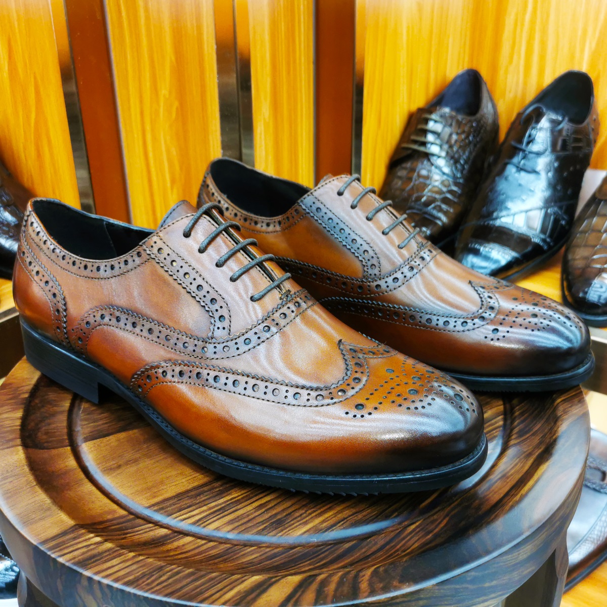 Luxury Men's Dress Shoes Genui - đánh giá và giá Men'S Luxury Formal Wear